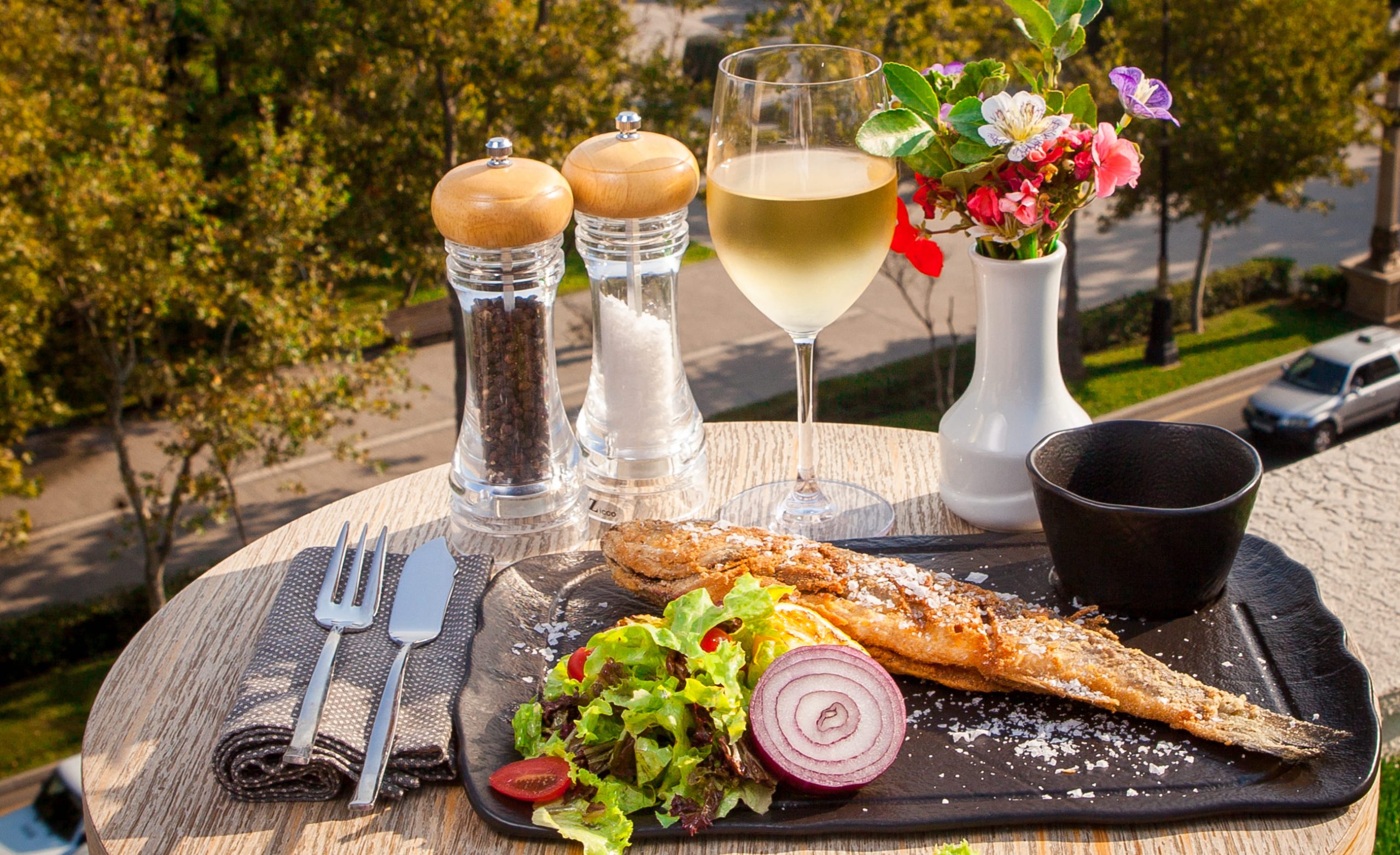 Secrets Behind an Outdoor Dining in Brooklyn